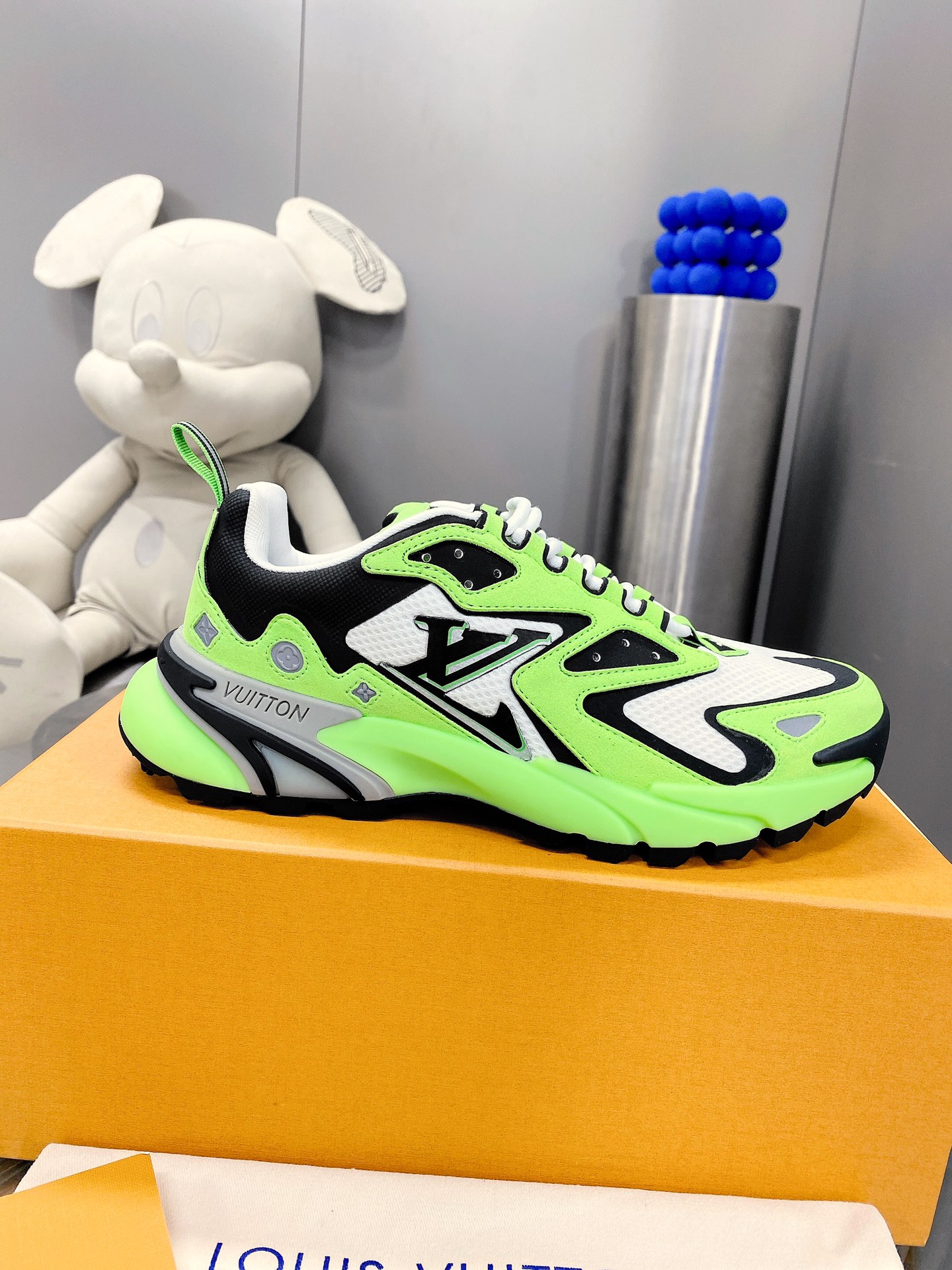 L0vis Vuittion LV Runner Tatic Sneaker Green For Men LV 1A9JER