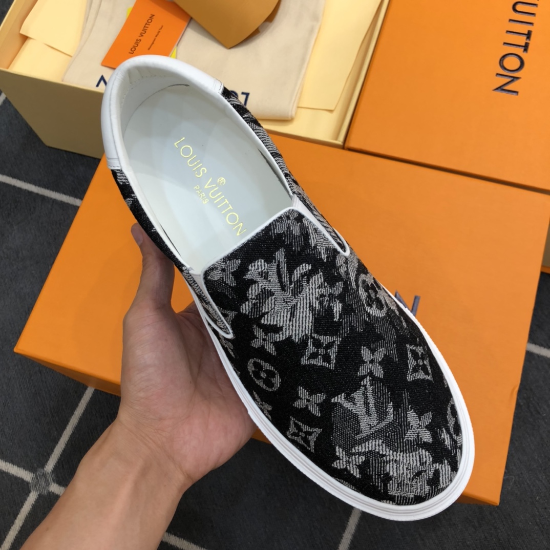 L0vis Vvtt0n LV Slip On Black For Men LV