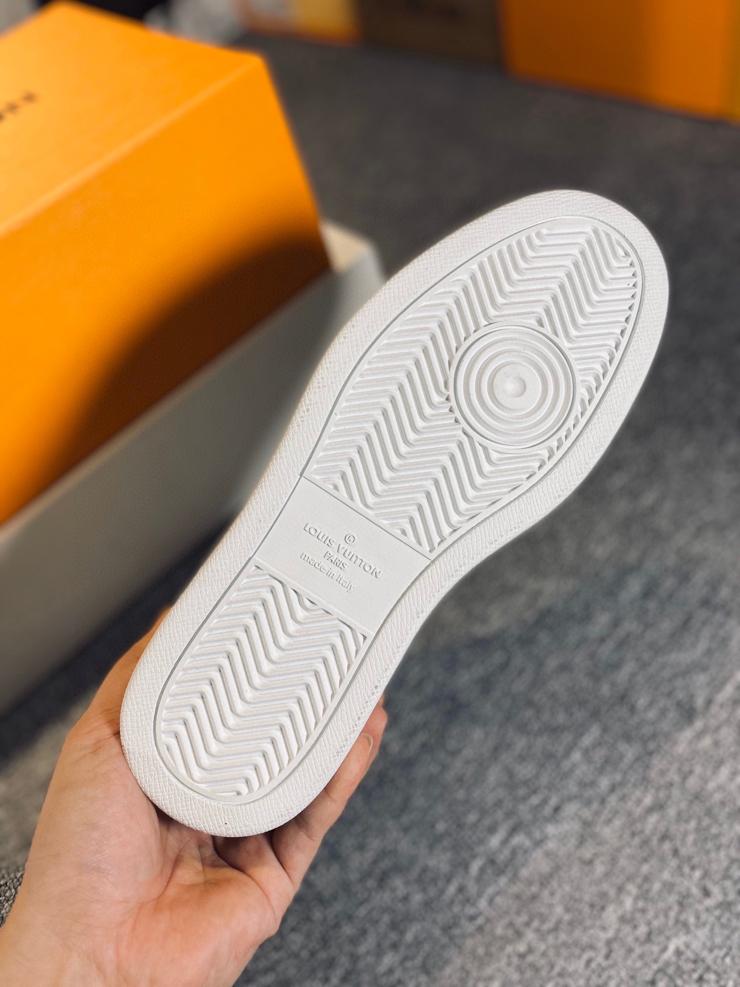 L0vis Vvtt0n Rivoli Sneaker White For Men LV