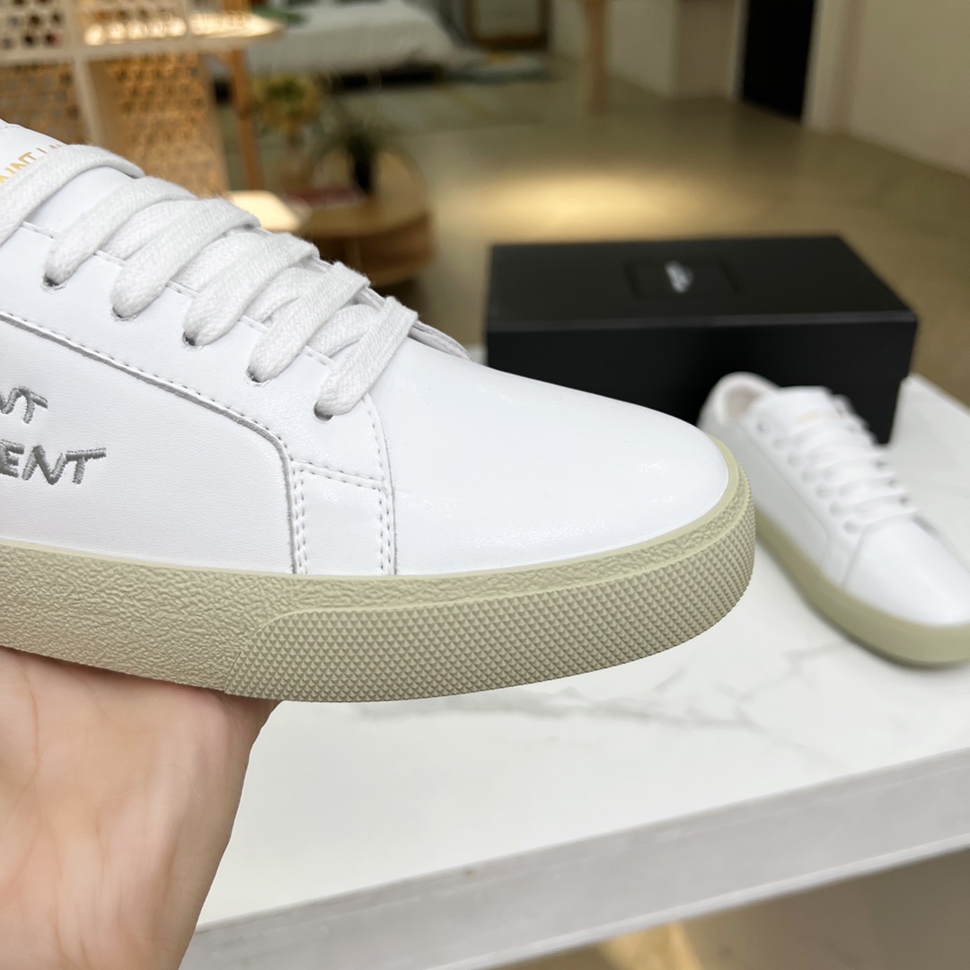 Sa1nt Lau*nt Women’s Court Classic Sl/06 Embroidered Sneakers White For Women Y51