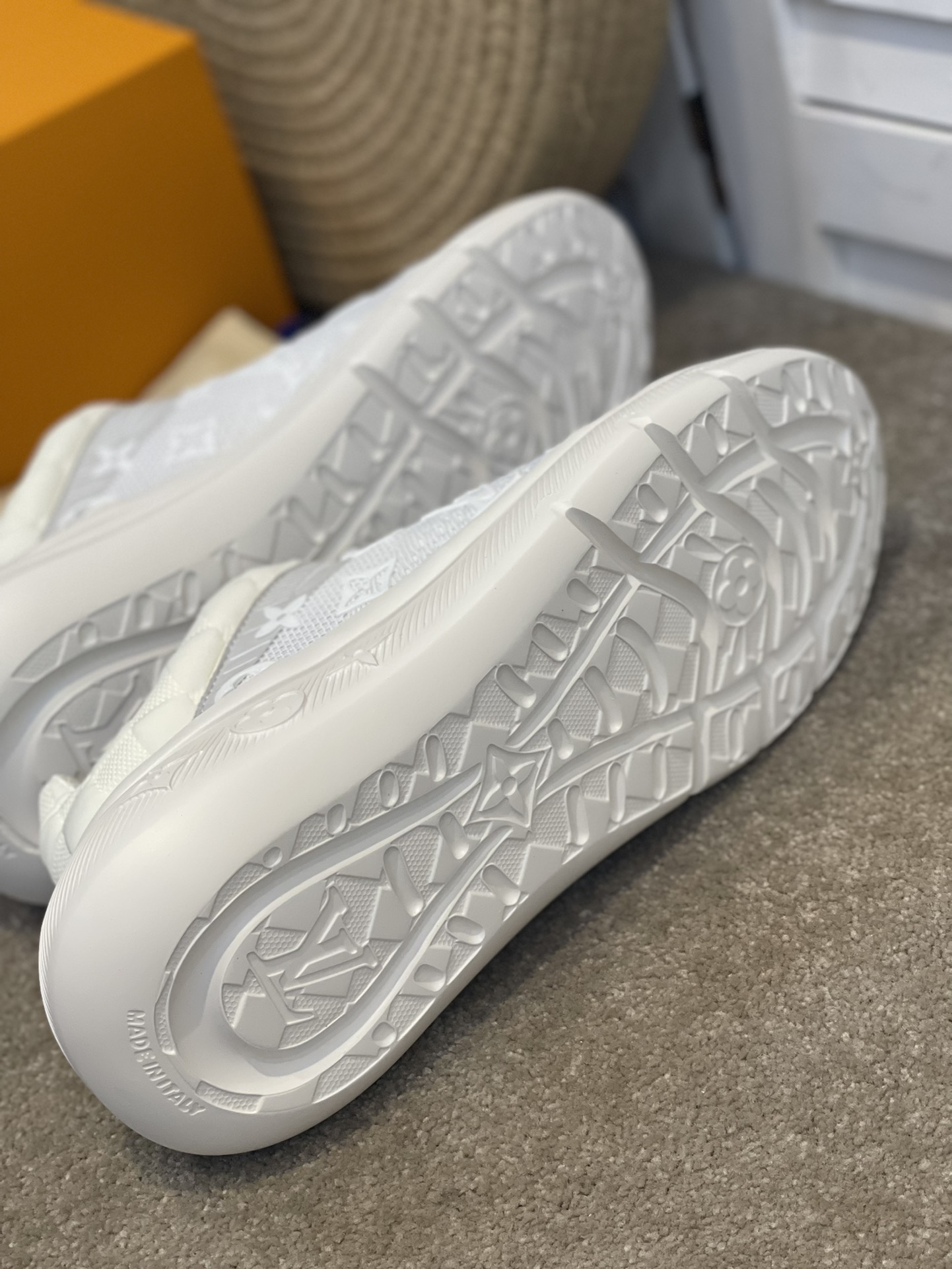 L0vis Vuittion Show Up Sneaker White For Men LV