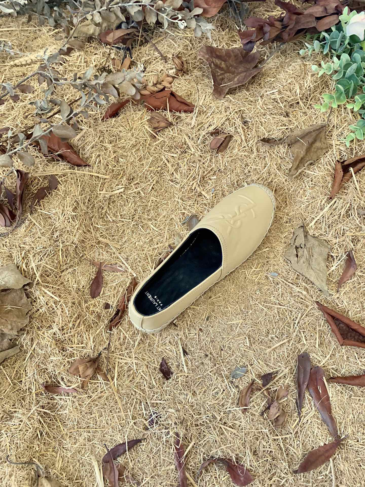 Sa1nt Lau*nt Women’s Y51 Embroidered Espadrilles Yellow For Women Y51