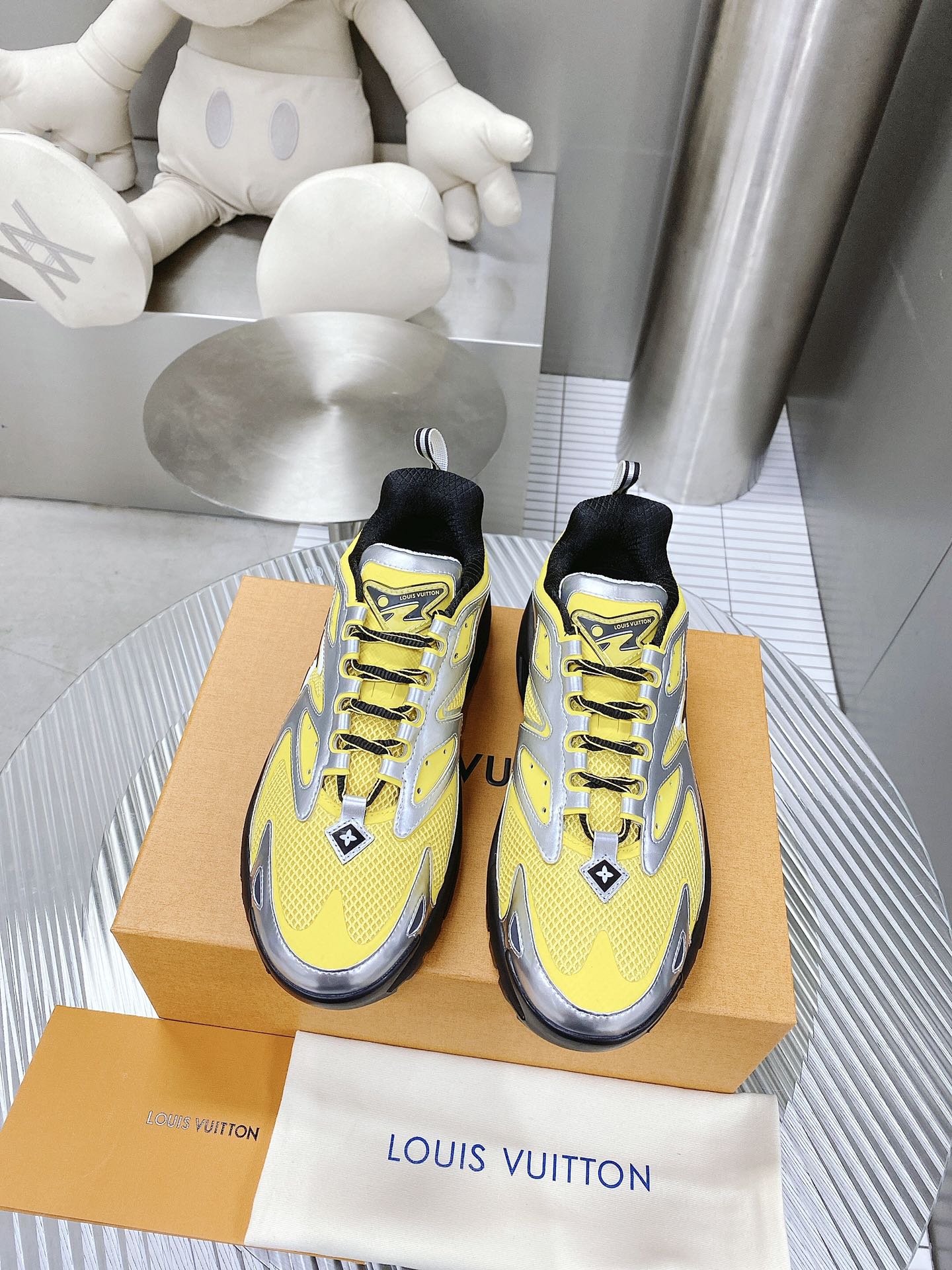 L0vis Vuittion LV Runner Tatic Sneaker Yellow For Men LV 1AA3A8