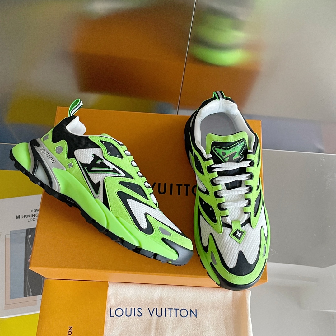 L0vis Vvtt0n Men’s LV Runner Tatic Sneaker Green For Men LV 1A9JER