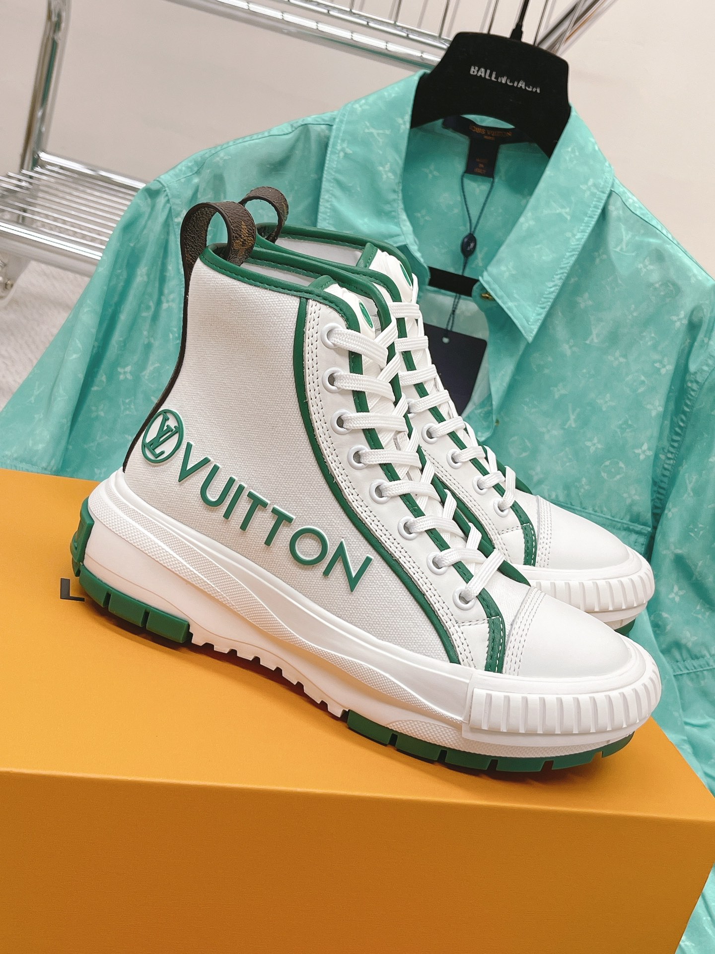 L0vis Vvtt0n Women’s LV Squad Sneaker Boots Green For Women LV