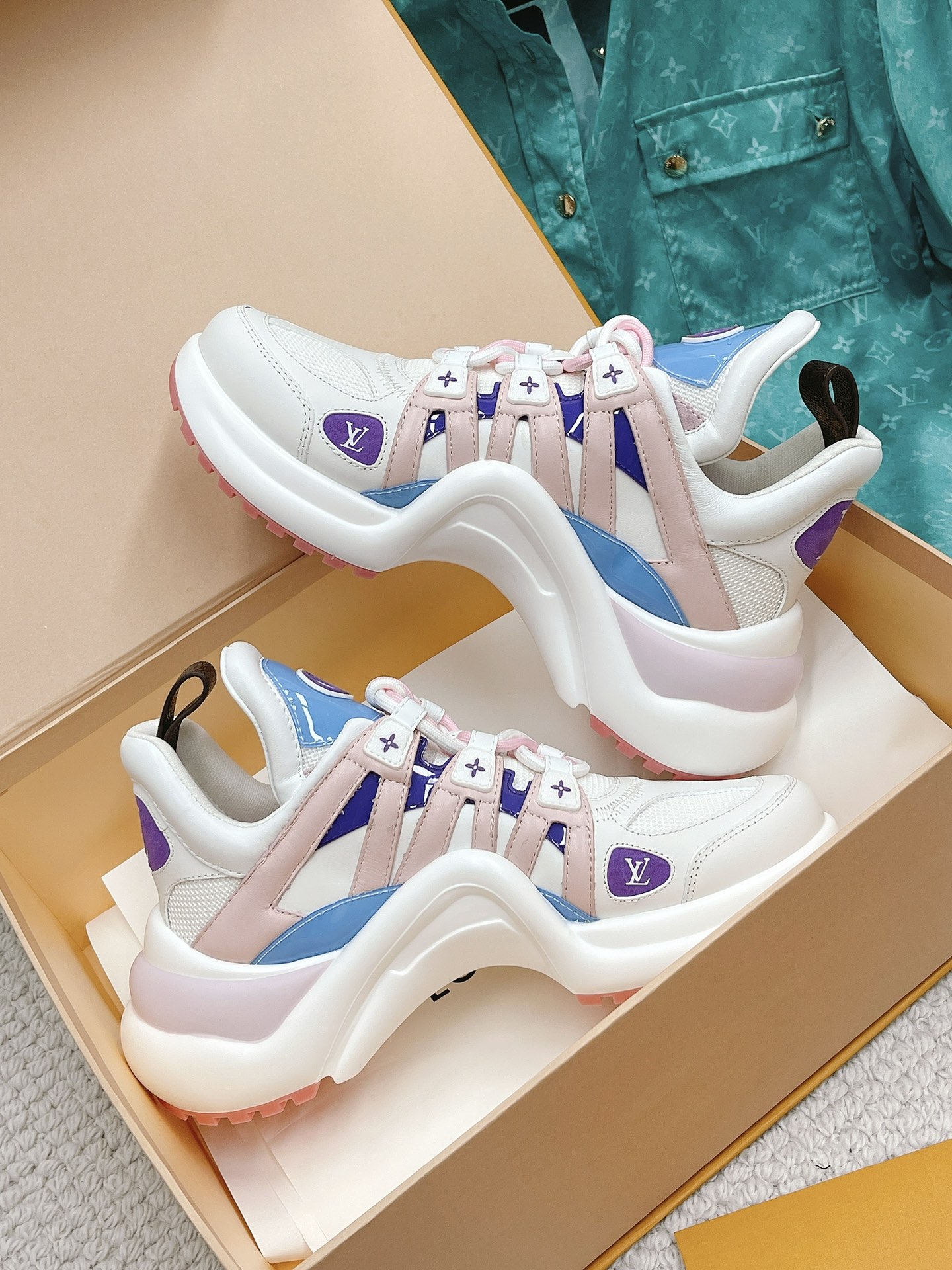 L0vis Vvtt0n Women’s LV Archlight Sneaker Blue For Women LV