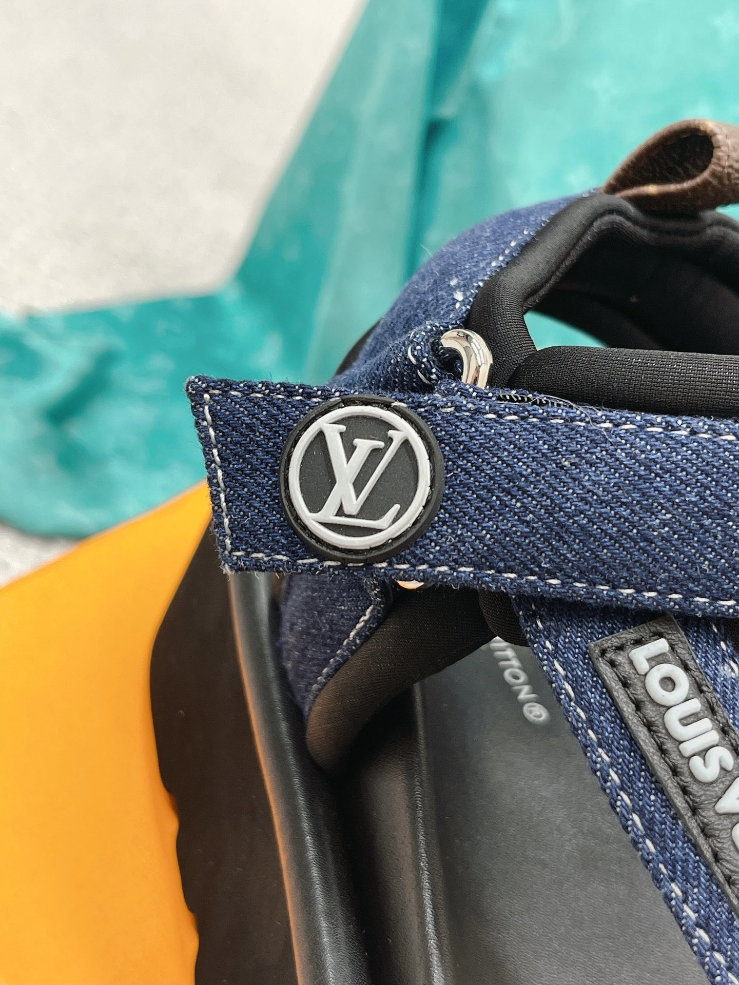 L0vis Vvtt0n Women’s Pool Pillow Flatform Comfort Sandal Blue For Women LV 1AACHL