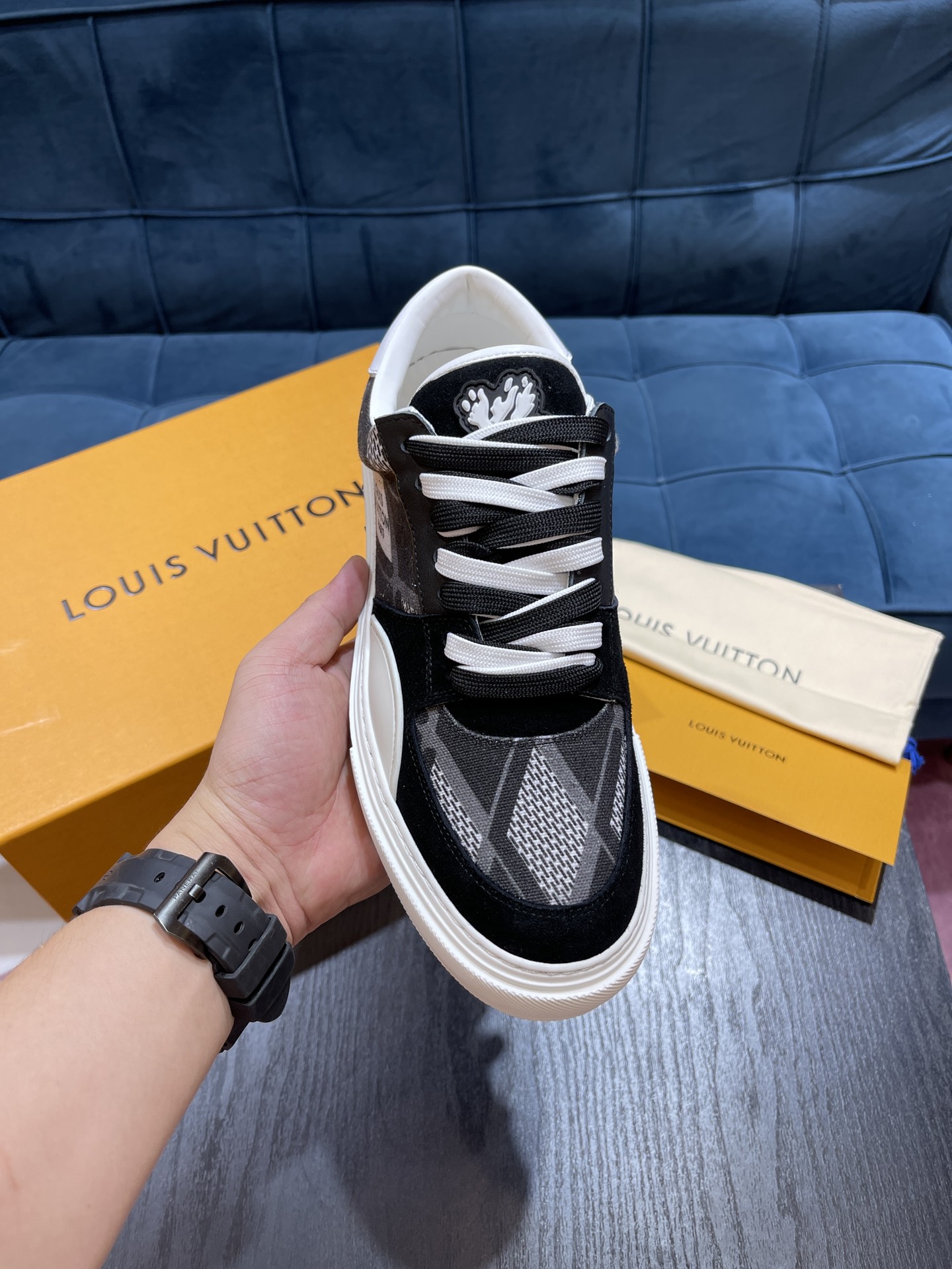 L0vis Vvtt0n LV Ollie Richelieu Black For Men LV