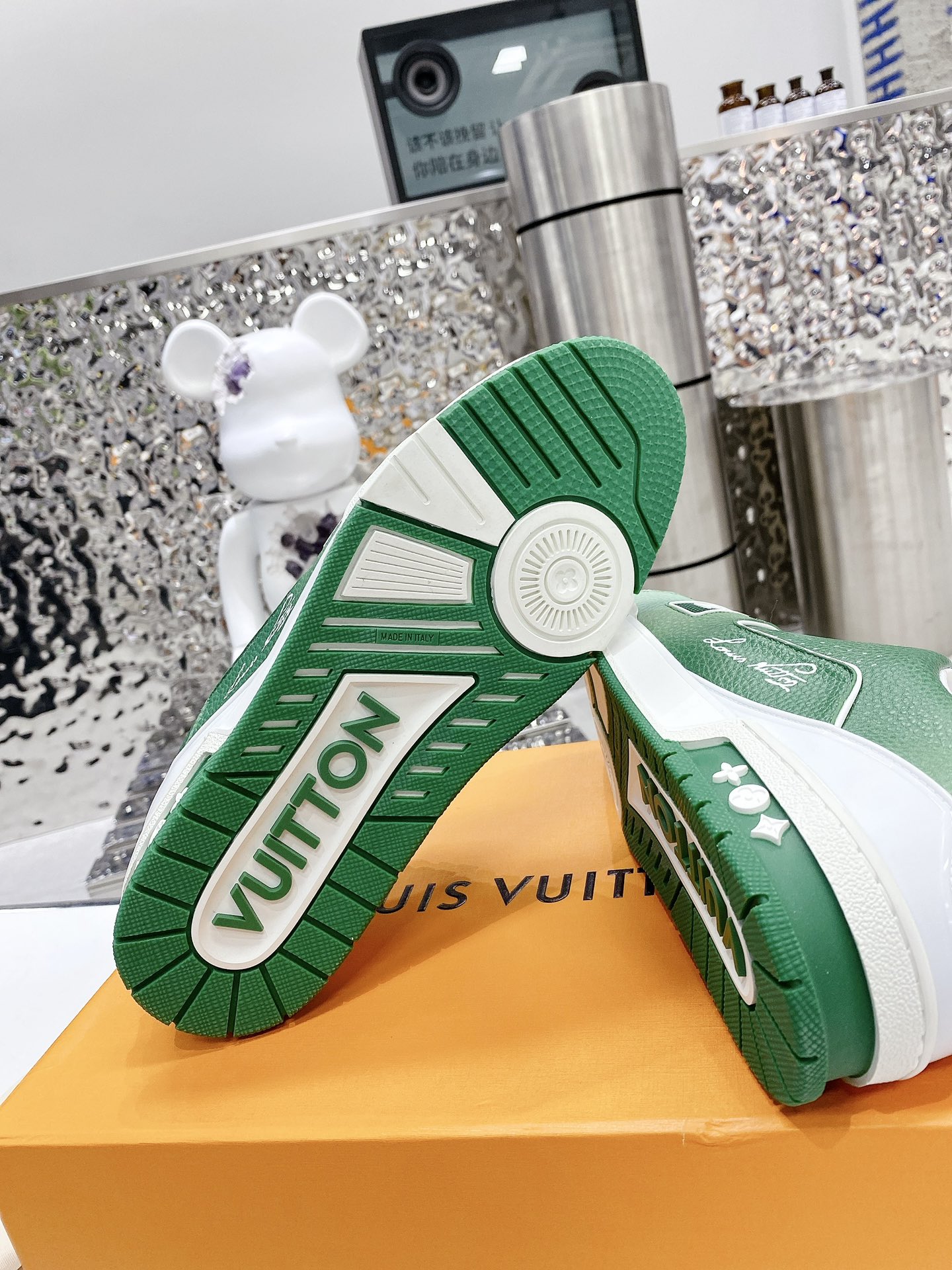 L0vis Vvtt0n Women’s LV Trainers Green For Women LV