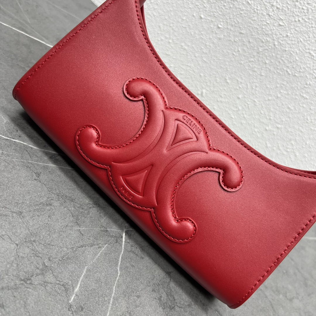 Ce1i*e Cuir Triomphe Shoulder Bag Red For Women 9.4in/24cm
