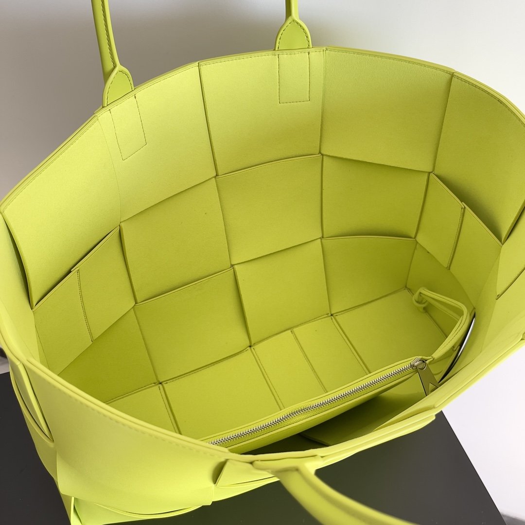 B0tt*ga Ven*ta Large Arco Tote Bag Yellow, For Women, Women’s Bags 18.1in/46cm