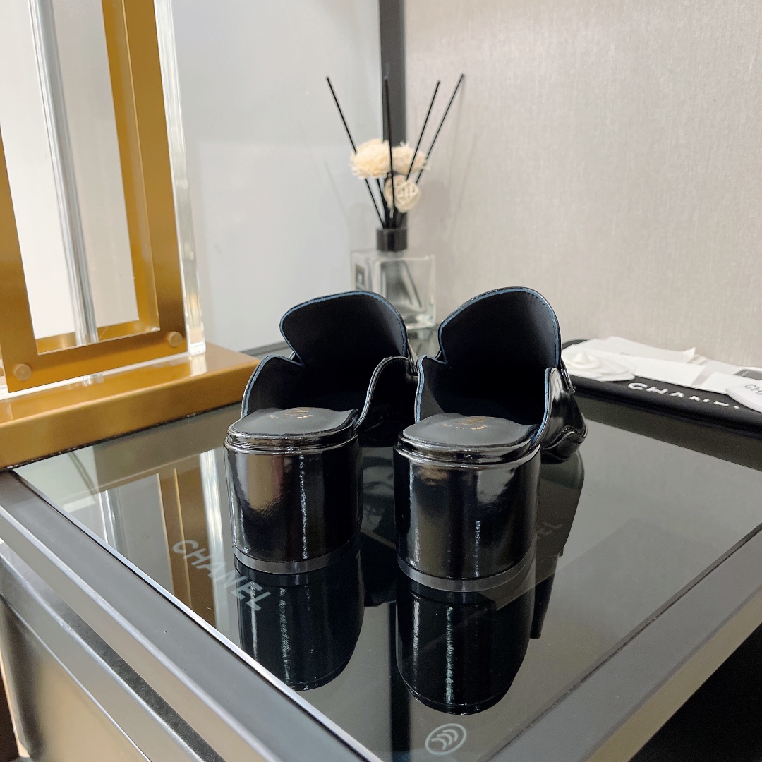 Ch**el Women’s Loafers Black For Women