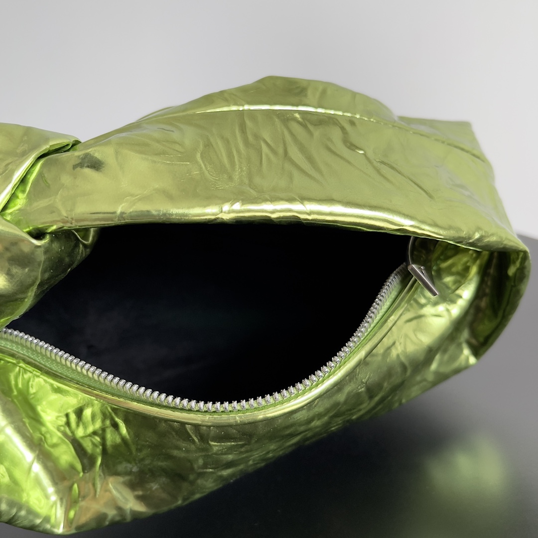 B0tt*ga Ven*ta Mini Jodie Gold, For Women, Women’s Bags 11in/28cm