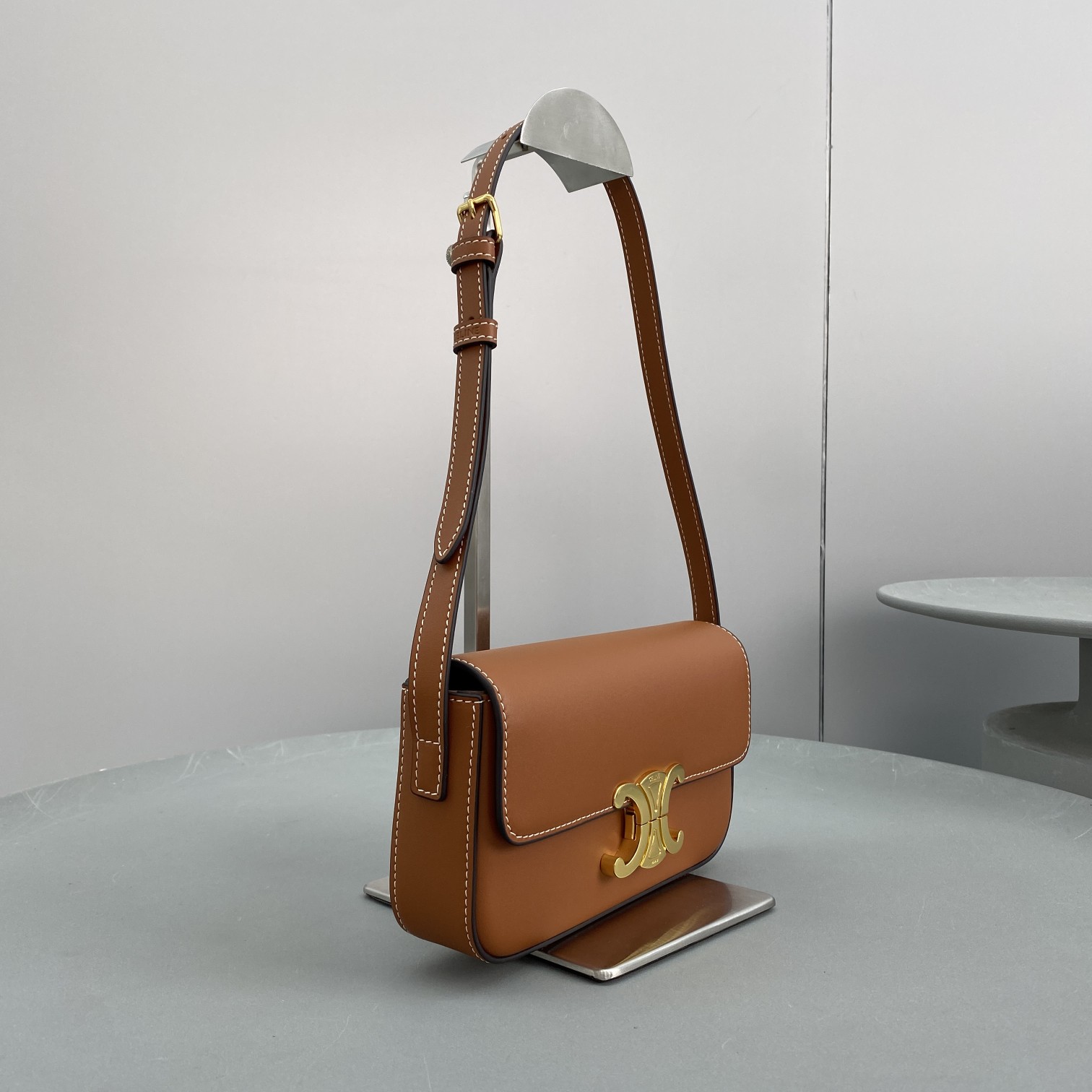 Ce1i*e Triomphe Shoulder Bag Brown For Women 8in/20cm 194143BFN.04LU