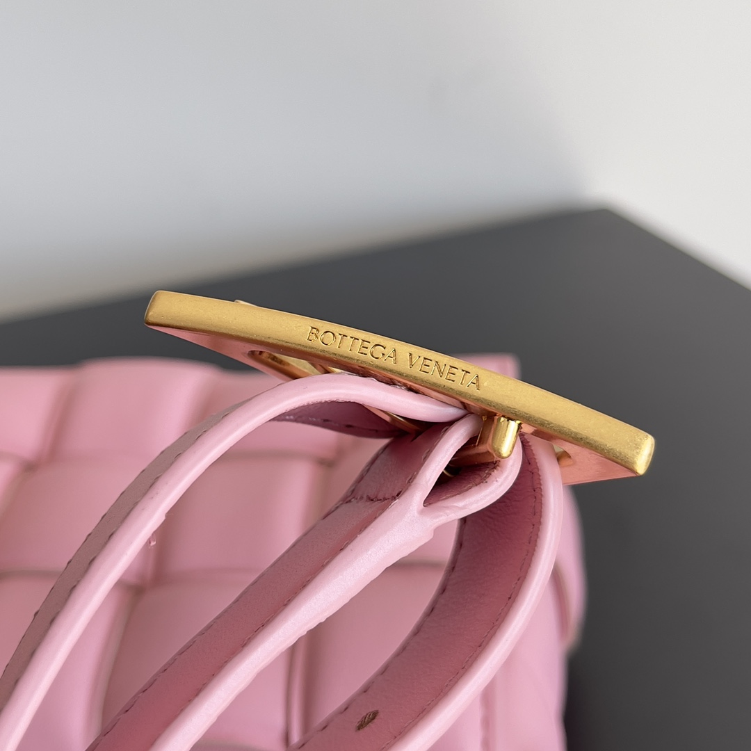 B0tt*ga Ven*ta Small Padded Cassette Pink , For Women, Women’s Bags 7.5in/19cm