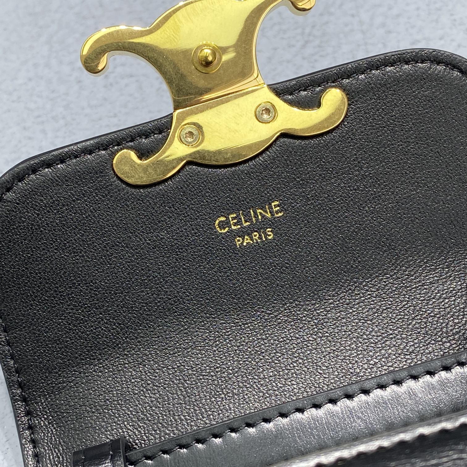 Ce1i*e Teen Triomphe Bag Black For Women 4in/11cm 188423BF4.38NO