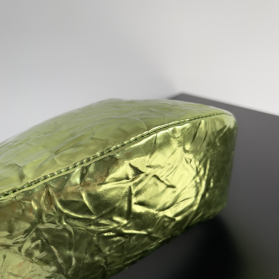 B0tt*ga Ven*ta Mini Jodie Gold, For Women, Women’s Bags 11in/28cm