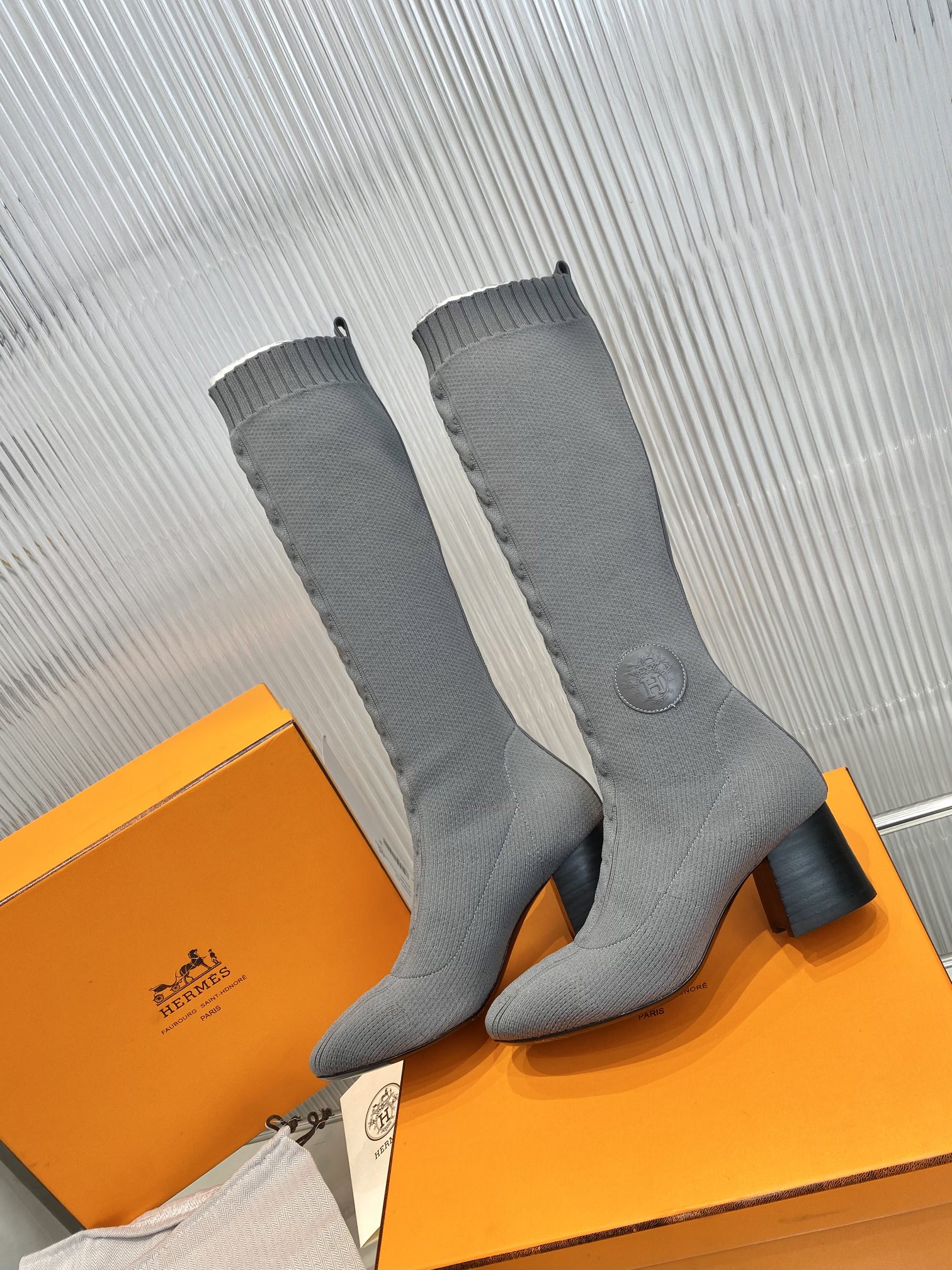 H**me5 Fontaine 60 Boots Gray For Women