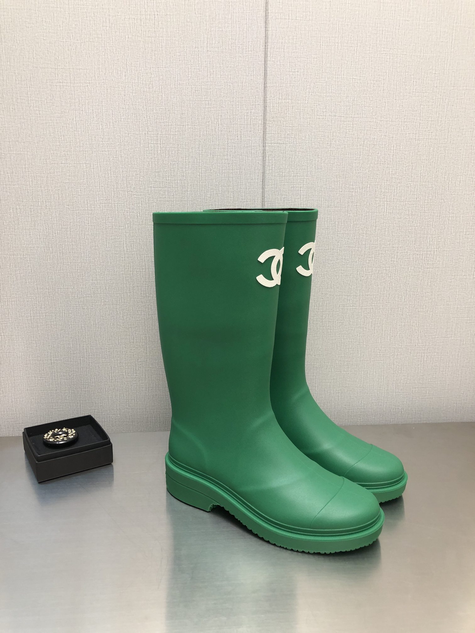Ch**el Women’s Hight Boots Green For Women